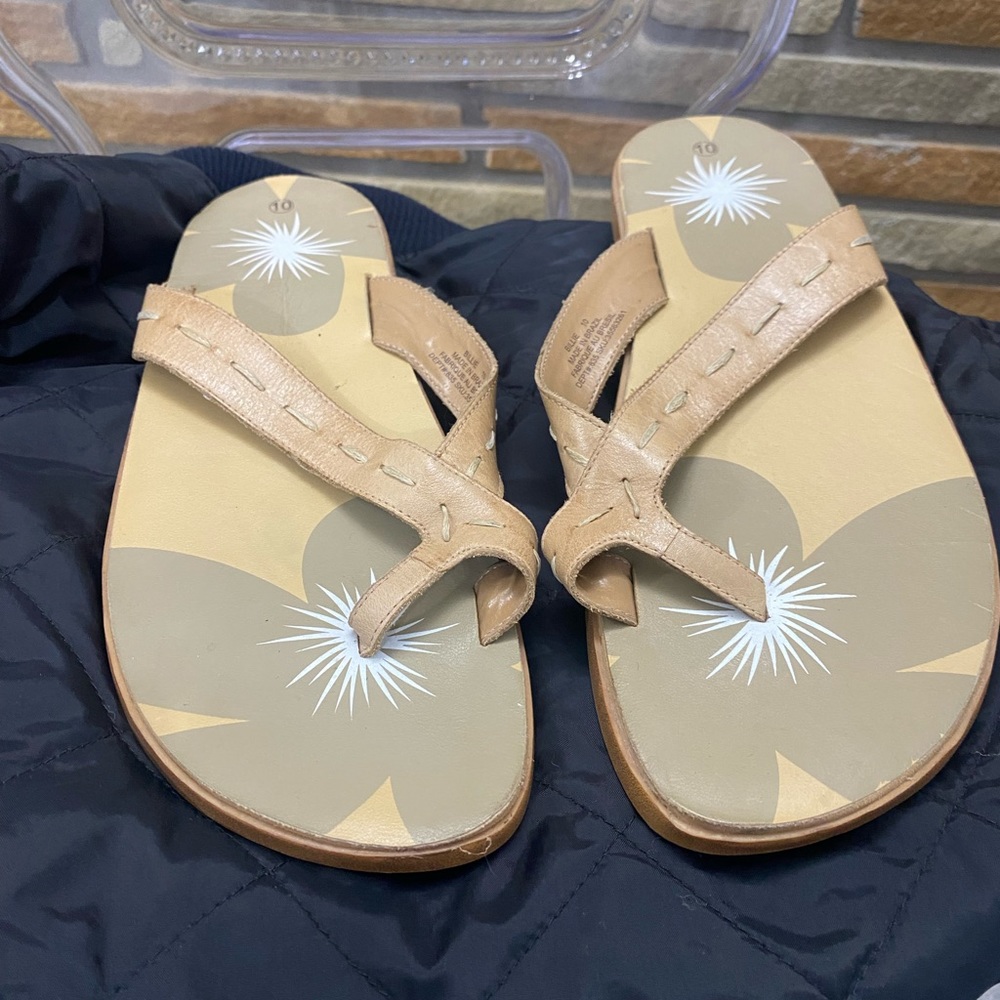 Size 10 sandals